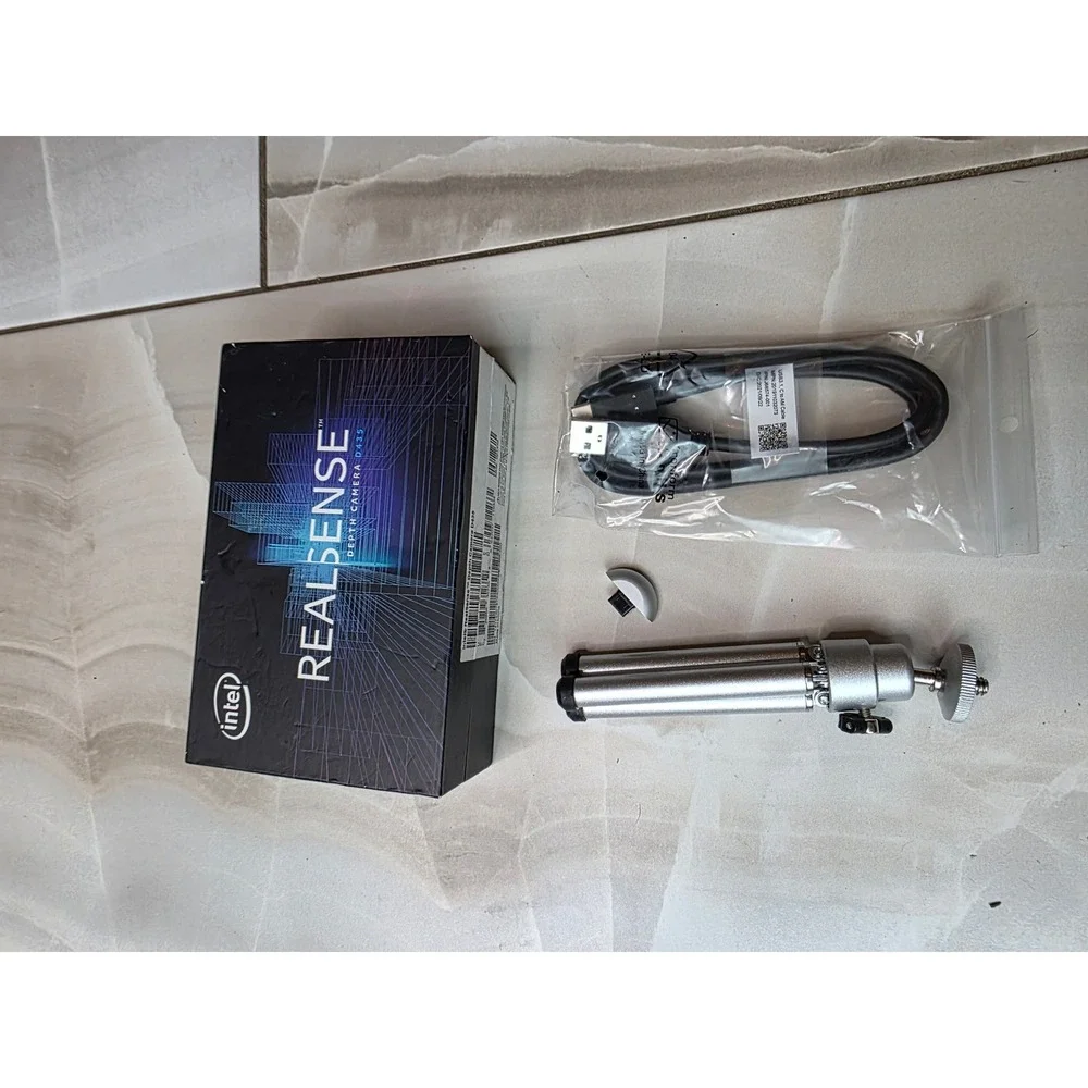 Intel RealSense Depth Camera D435 Accessories USB-C Cable Mini Tripod Box‎ W1